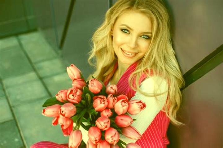 Scarlett, 30 — Escort in Rakove, Ukraine