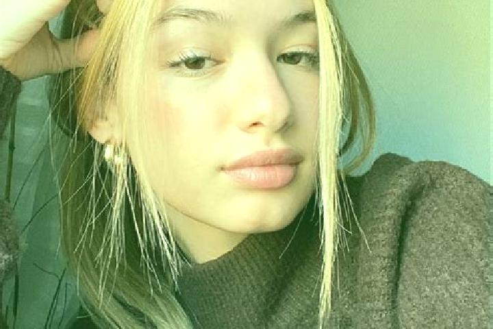 Scarlett, 31, a blonde brown-eyed caucasian companion based in Norrkoeping. Offering OWO, 69, Deep French Kissing. Available for incall and outcall, overnigh...