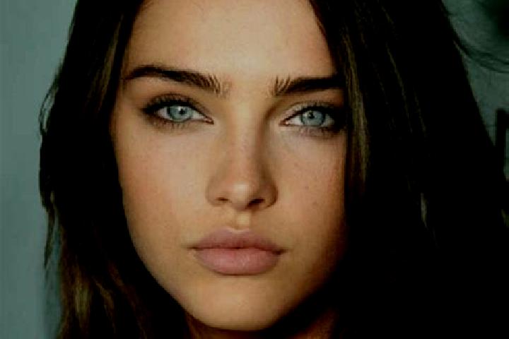 Scarlett, 31, a brunette dark-eyed european companion based in Banjarkemuning. Offering Striptease, Party Girl, CIM, A-Level, Overnight. Available for incall...