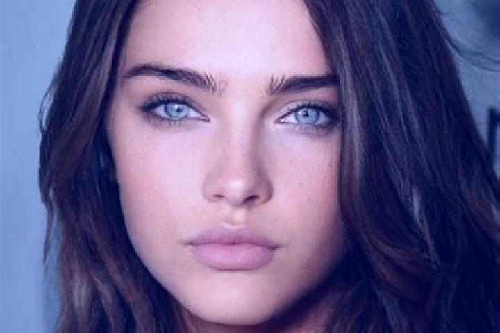 Scarlett, 31, a brunette green-eyed european companion based in Rogovskaya. Offering Domination, Girlfriend Experience, 69, Erotic Massage. Available for inc...