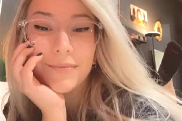 Scarlett, 31, a platinum blonde amber-eyed latina companion based in Washford. Offering A-Level, Prostate Massage, Duos, Massage. Available for incall and ou...