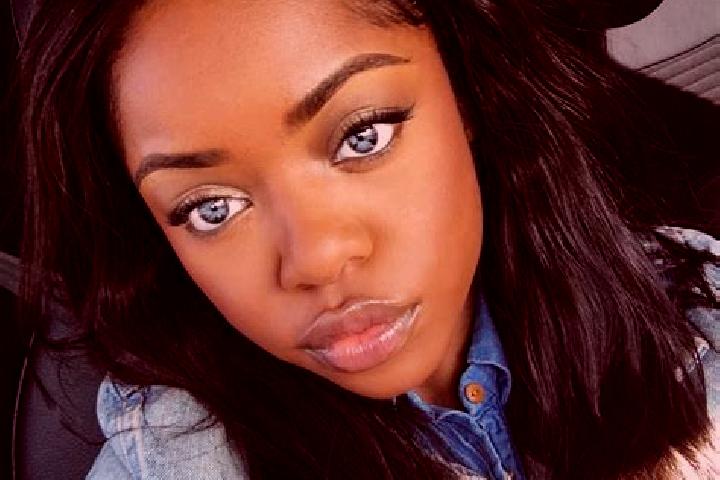 Scarlett, 31, a red blue-eyed ebony companion based in Hedeper. Offering Party Girl, GFE, CIM. Available for incall and outcall, overnight bookings available.
