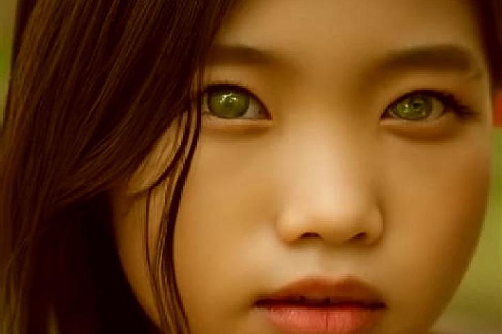 Scarlett, 31, a red green-eyed asian companion based in Datangping. Offering Travel Companion, Tantra, Roleplay, Striptease, GFE. Available for incall and ou...