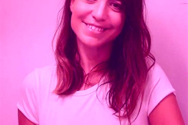 Scarlett, 31, a red grey-eyed middle eastern companion based in Bergamo. Offering Girlfriend Experience, Massage, Party Girl, Prostate Massage. Available for...