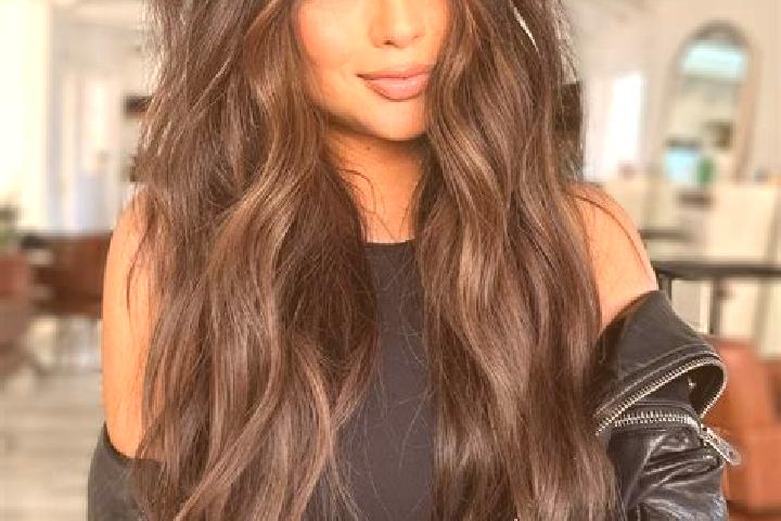 Scarlett, 32, a brunette dark-eyed indian companion based in Zabrodzie. Offering Massage, OWO. Available for incall and outcall, day and evening dates.