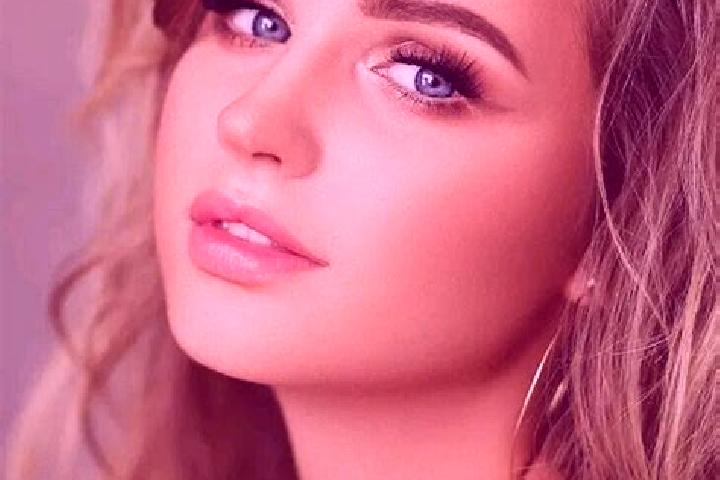 Scarlett, 32, a dark blonde blue-eyed mediterranean companion based in Heffley Creek. Offering Travel Companion, OWO, Deep French Kissing. Available for inca...