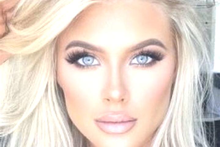 Scarlett, 32, a platinum blonde brown-eyed mediterranean companion based in Eiras. Offering 69, GFE, CIM, Couples. Available for incall and outcall, overnigh...