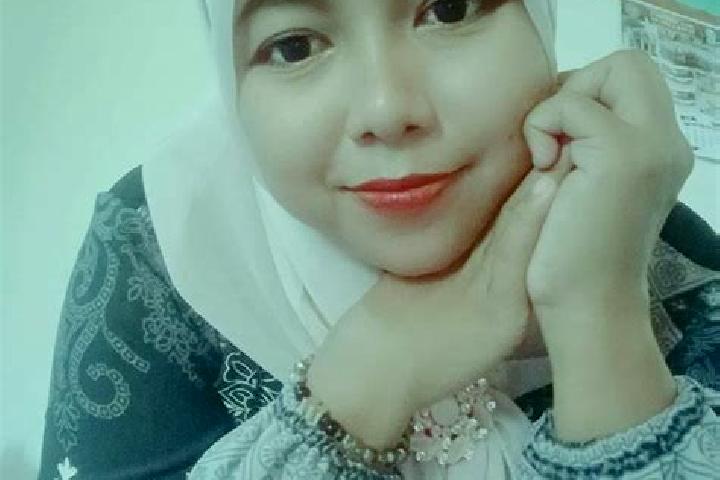 Scarlett, 32 — Escort in Tambakrejo, Indonesia