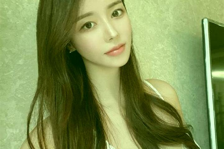 Scarlett, 32 — Escort in Wanpai, China