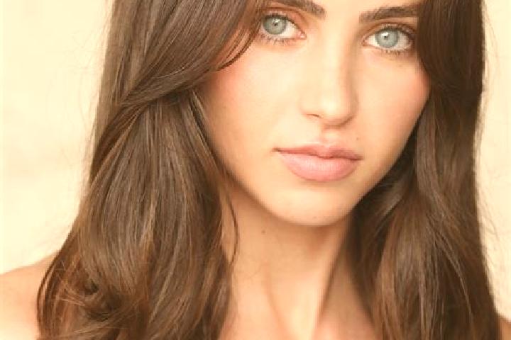 Scarlett, 33, a brunette brown-eyed indian companion based in Motygino. Offering CIM, Erotic Massage, 69, Massage. Available for incall and outcall, day and ...