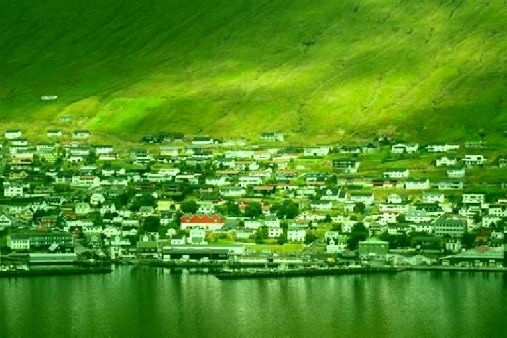 Scarlett, 33 — Escort in Fuglafjordur, Faroe Islands