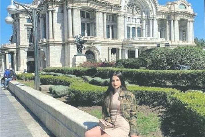 Scarlett, 33 — Escort in Puilja, Mexico
