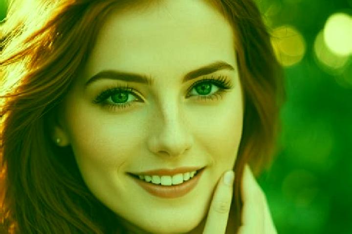Scarlett, 34, a auburn amber-eyed caucasian companion based in Almenar. Offering Overnight, Dinner Date, Girlfriend Experience. Available for incall and outc...