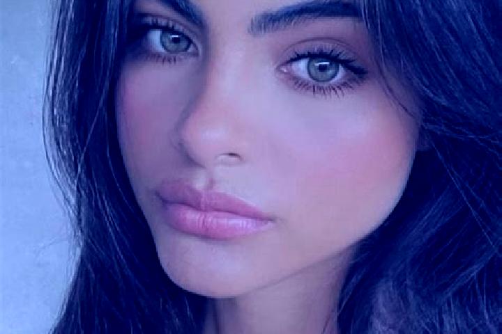 Scarlett, 34, a auburn dark-eyed indian companion based in Spooner. Offering Dinner Date, Prostate Massage, Travel Companion. Available for incall and outcal...