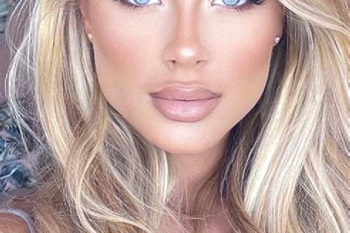 Scarlett, 34, a blonde blue-eyed latina companion based in Panalingaan. Offering Roleplay, GFE, Massage. Available for incall and outcall, day and evening da...