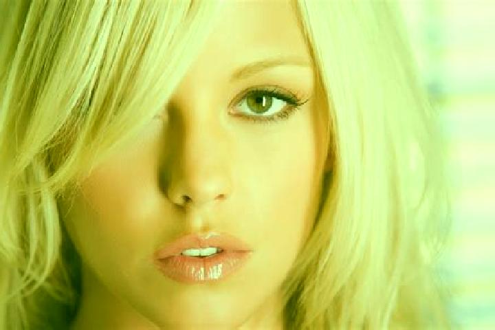 Scarlett, 34, a blonde brown-eyed mixed companion based in Bollingstedt. Offering Deep French Kissing, Erotic Massage, BDSM, OWO, Domination. Available for i...