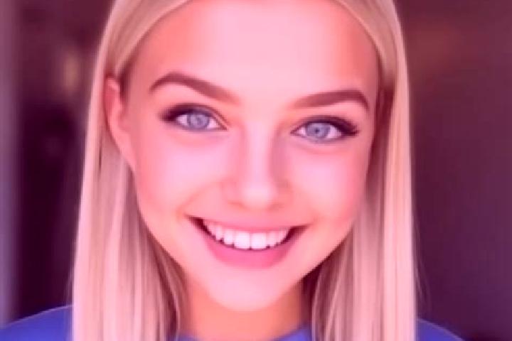 Scarlett, 34, a blonde grey-eyed middle eastern companion based in Boisgervilly. Offering Overnight, Party Girl, Couples. Available for incall and outcall, d...