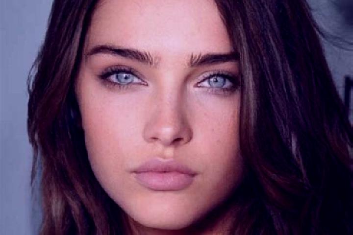 Scarlett, 34, a brunette dark-eyed asian companion based in Illinivka. Offering OWO, CIM, Roleplay. Available for incall and outcall, day and evening dates.