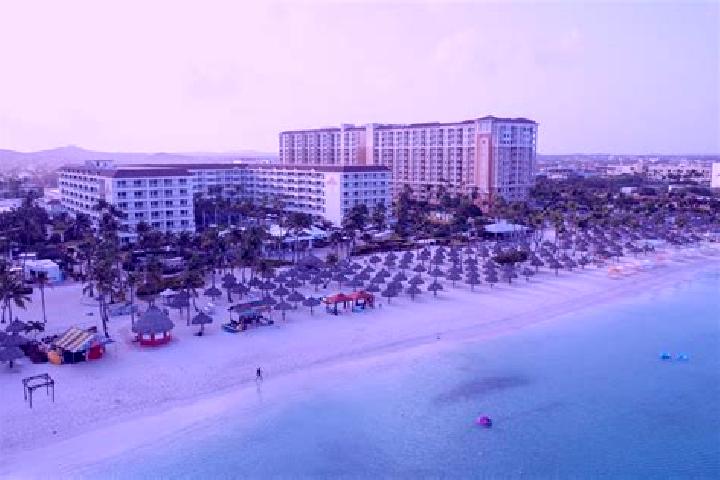 Scarlett, 34 — Escort in Palm Beach, Aruba