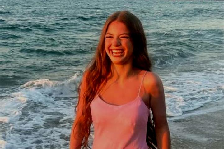 Scarlett, 34 — Escort in Parit Junus, Indonesia