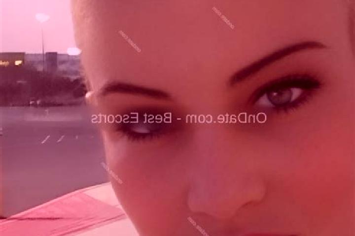 Scarlett, 34 — Escort in Quanfeng, China