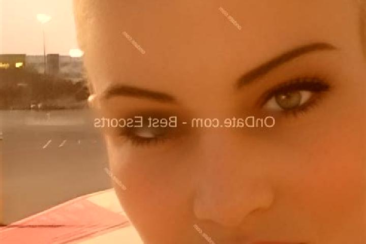 Scarlett, 34 — Escort in Wayne, United States