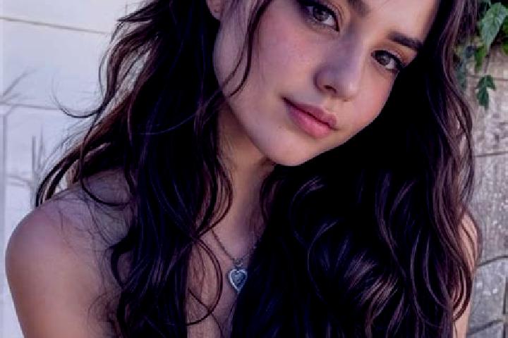 Scarlett, 35, a black hazel-eyed mediterranean companion based in Qal eh Now Khaleseh. Offering Tantra, Duos, BDSM. Available for incall and outcall, overnig...
