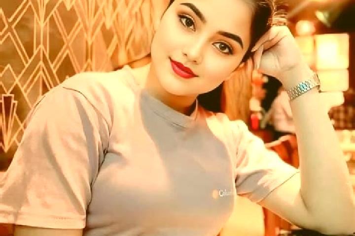 Scarlett, 35 — Escort in Hirekerur, India
