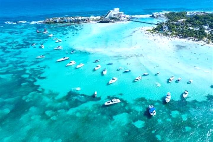 Scarlett, 35 — Escort in Isla Mujeres, Mexico