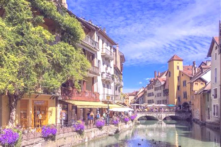 Scarlett, 35 — Escort in Saint-Thegonnec, France