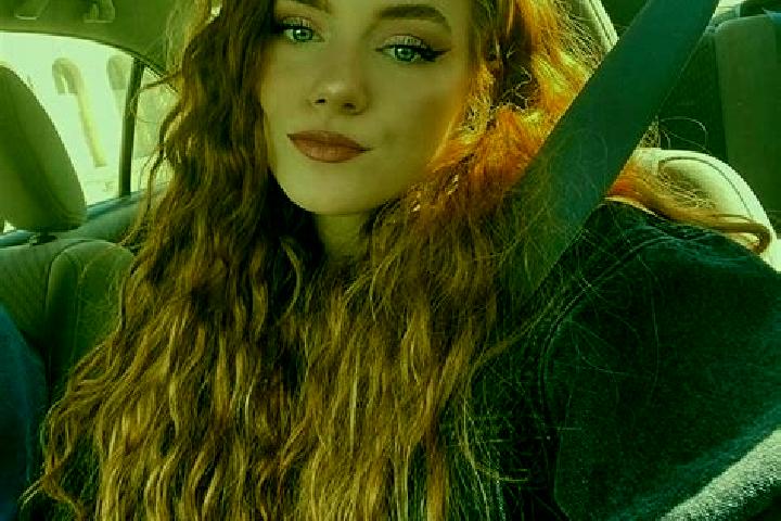 Scarlett, 36, a auburn amber-eyed caucasian companion based in Ruzhdie. Offering BDSM, Duos, Striptease. Available for incall and outcall, day and evening da...