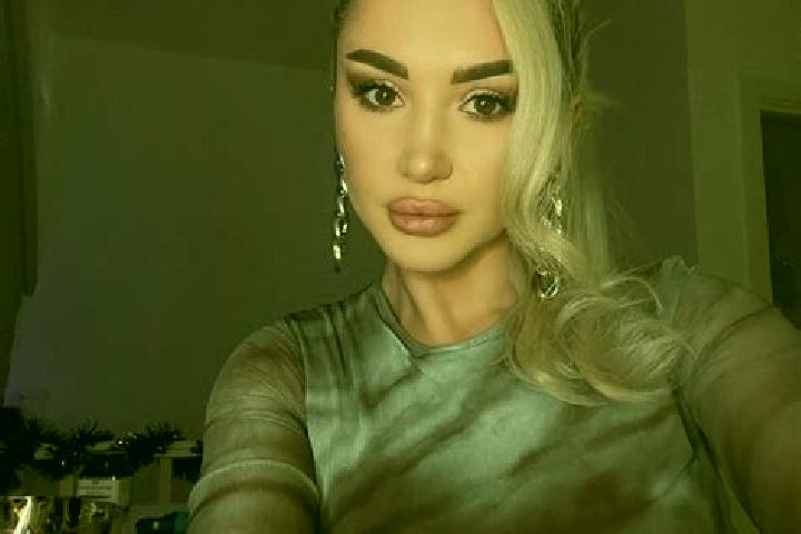 Scarlett, 36, a blonde dark-eyed ebony companion based in Saussey. Offering Domination, BDSM, Duos, CIM, GFE. Available for incall and outcall, day and eveni...
