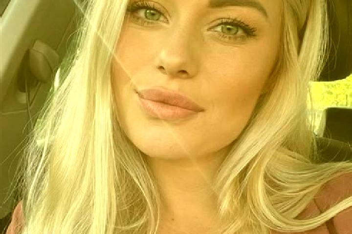 Scarlett, 36, a blonde hazel-eyed european companion based in Srvanampatti. Offering OWO, Tantra, Overnight. Available for incall and outcall, day and evenin...