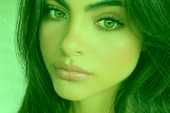 Scarlett, 36, a brunette brown-eyed middle eastern companion based in Sennen. Offering Fetish, 69, Domination, OWO. Available for incall and outcall, overnig...