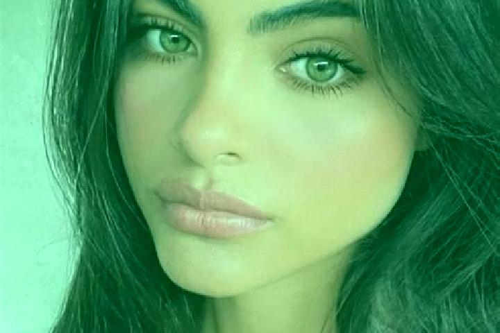Scarlett, 36, a chestnut dark-eyed european companion based in Fatmayi. Offering Erotic Massage, Striptease, Duos, Prostate Massage, Travel Companion. Availa...
