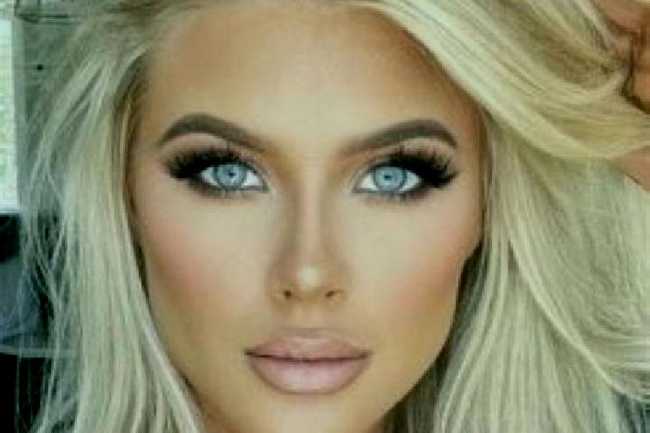 Scarlett, 36, a platinum blonde amber-eyed asian companion based in Loyalton. Offering Girlfriend Experience, A-Level, Couples, Dinner Date. Available for in...