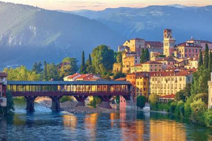 Scarlett, 36 — Escort in Borso del Grappa, Italy