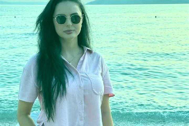 Scarlett, 36 — Escort in Ciuchici, Romania