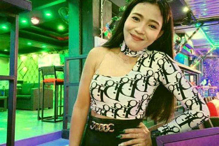 Scarlett, 36 — Escort in Si Nakhon, Thailand