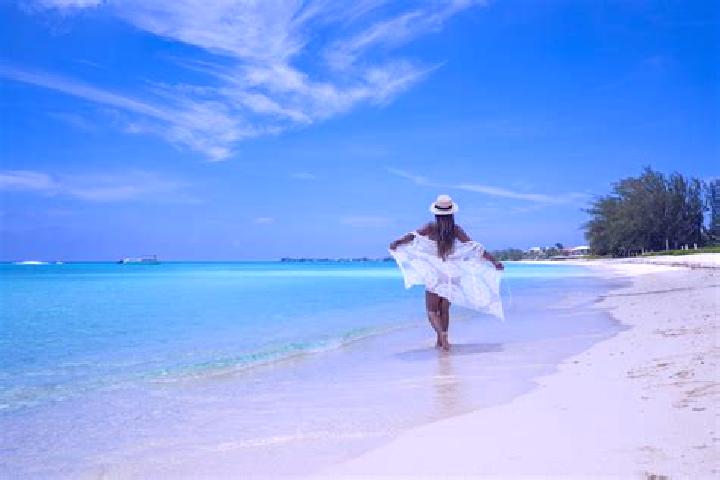 Scarlett, 36 — Escort in Spotts, Cayman Islands