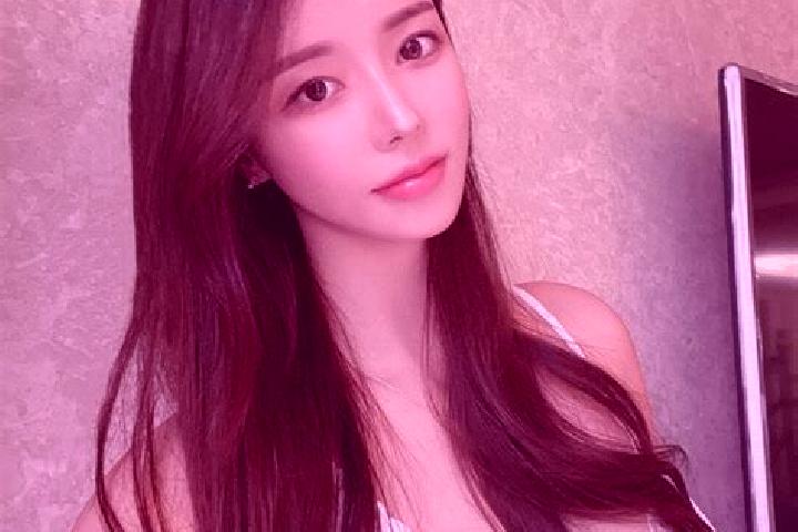 Scarlett, 36 — Escort in Wangda, China