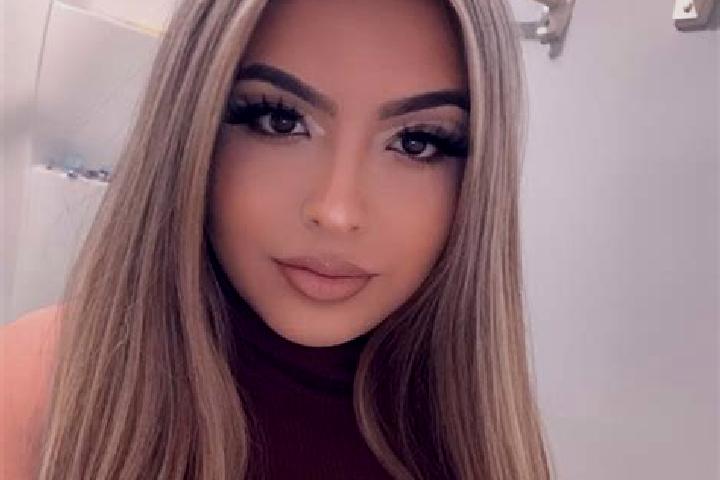 Scarlett, 37, a blonde grey-eyed latina companion based in Mocha. Offering Overnight, 69. Available for incall and outcall, overnight bookings available.