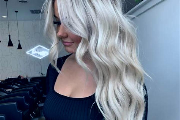 Scarlett, 37, a platinum blonde dark-eyed caucasian companion based in Kotar. Offering Deep French Kissing, Fetish, Massage, Roleplay. Available for incall a...