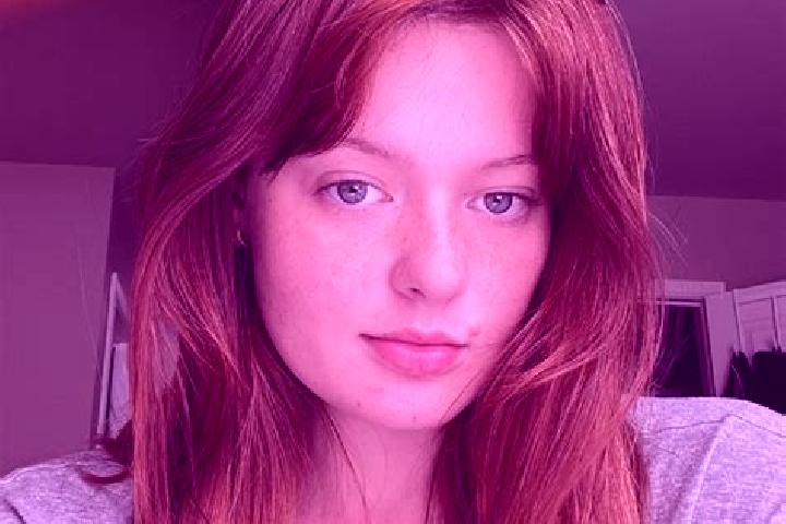 Scarlett, 37, a red dark-eyed european companion based in Savanna. Offering Deep French Kissing, OWO, 69. Available for incall and outcall, overnight booking...