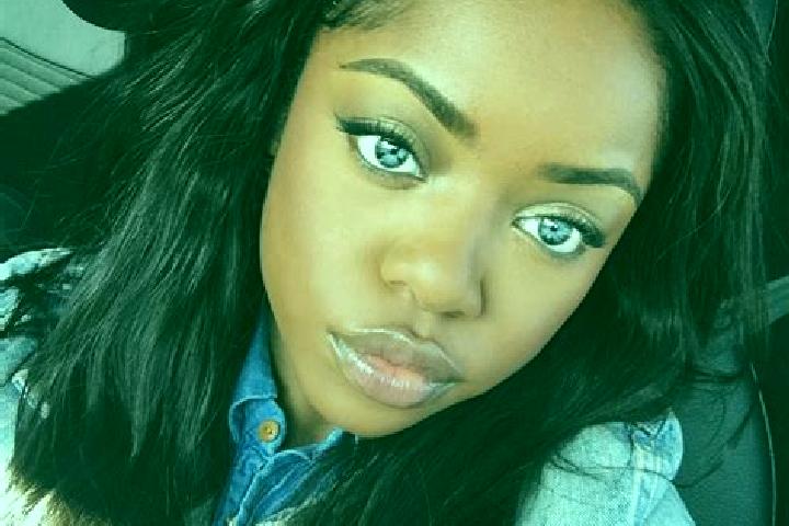 Scarlett, 38, a auburn blue-eyed ebony companion based in Quintenas. Offering Domination, Deep French Kissing, Fetish, A-Level. Available for incall and outc...
