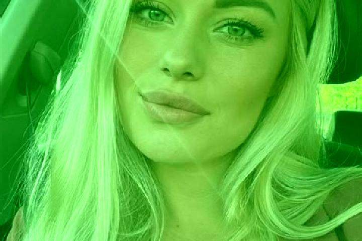 Scarlett, 38, a blonde hazel-eyed ebony companion based in Ashaway. Offering Girlfriend Experience, Erotic Massage, Party Girl. Available for incall and outc...