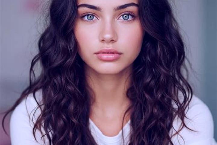 Scarlett, 38, a dark blonde amber-eyed mediterranean companion based in Zoukougbeu. Offering Massage, Erotic Massage, A-Level, 69. Available for incall and o...