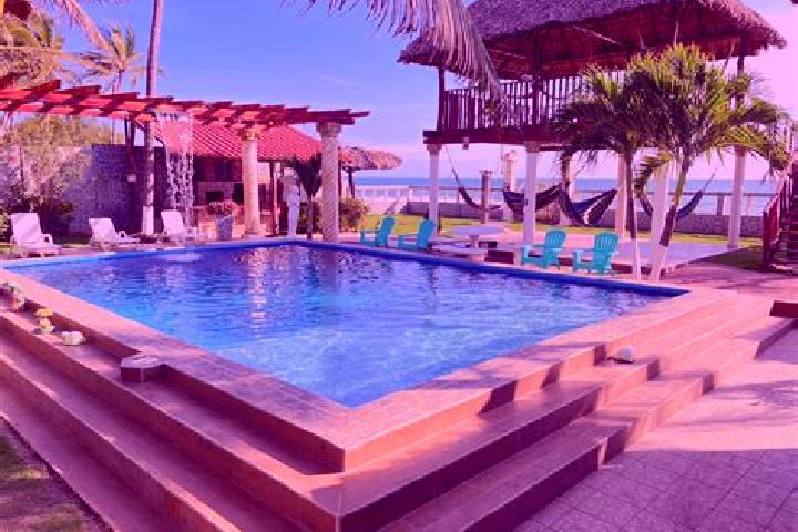 Scarlett, 38 — Escort in Barra de Palmas, Mexico