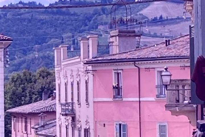 Scarlett, 38 — Escort in Brisighella, Italy