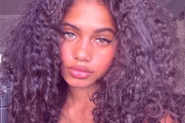 Scarlett, 39, a black grey-eyed ebony companion based in Astorga. Offering A-Level, Domination, Striptease. Available for incall and outcall, day and evening...